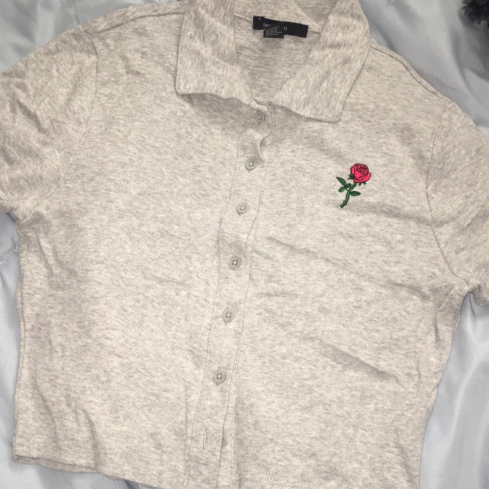 Crop button up top